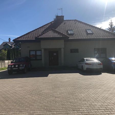 Klimatyzowane Apartamenty I Pokoje Przy Targach Kielce Kültér fotó