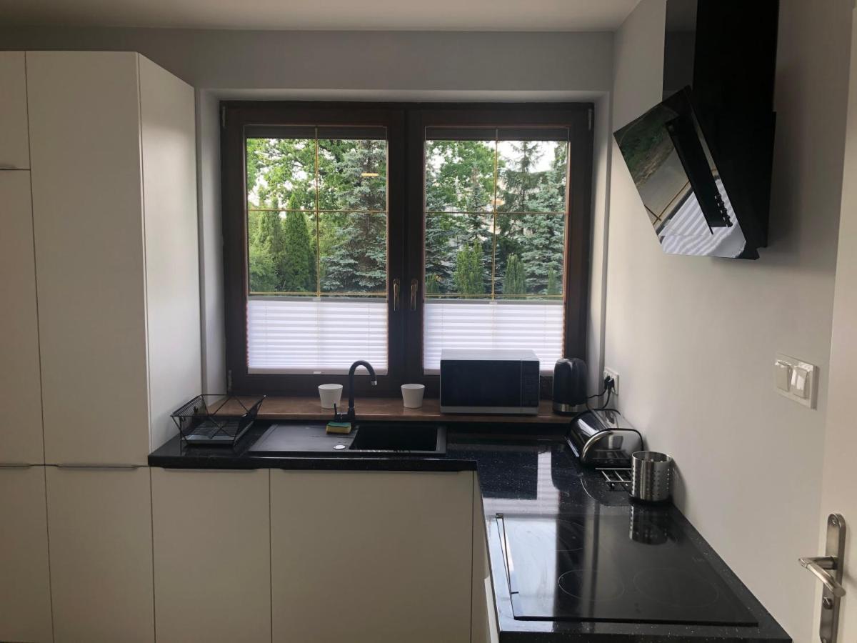 Klimatyzowane Apartamenty I Pokoje Przy Targach Kielce Kültér fotó