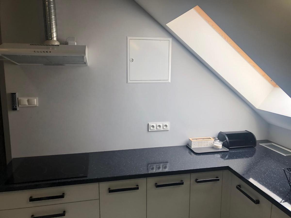Klimatyzowane Apartamenty I Pokoje Przy Targach Kielce Kültér fotó
